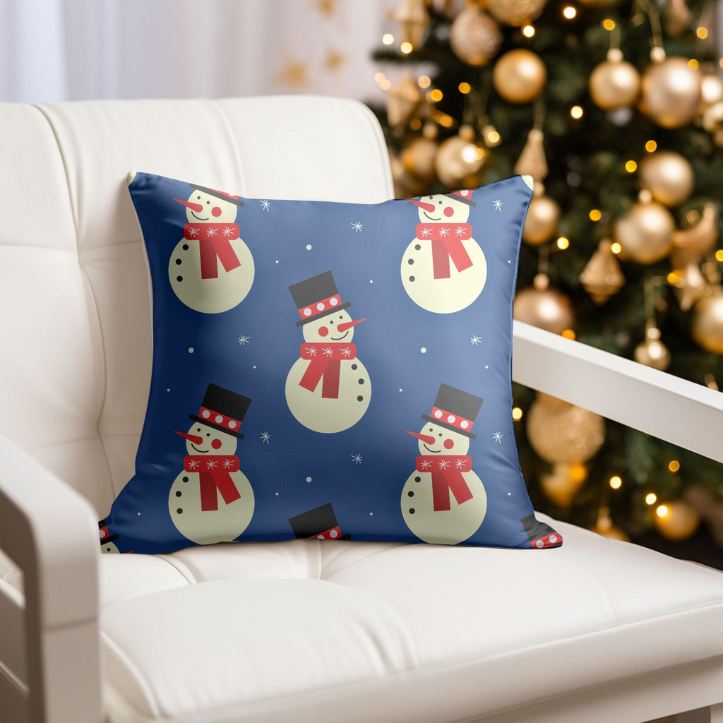 Cheerful Snowman Christmas Throw Pillow – Festive Winter Cushion Cover