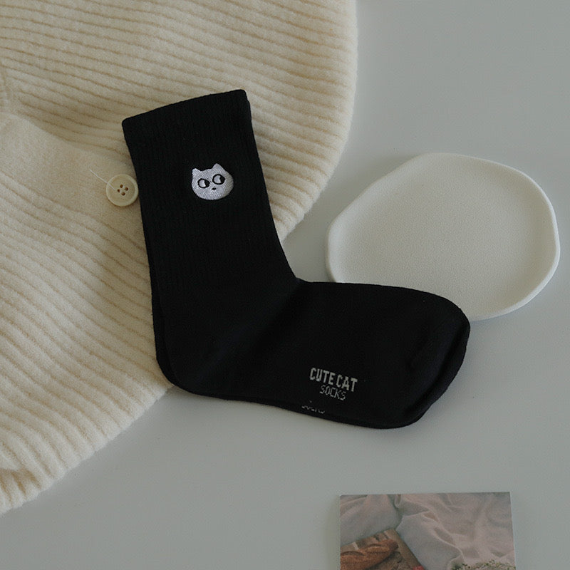 Cozy Socks – Monochrome Minimalist Edition (Winter Gift)