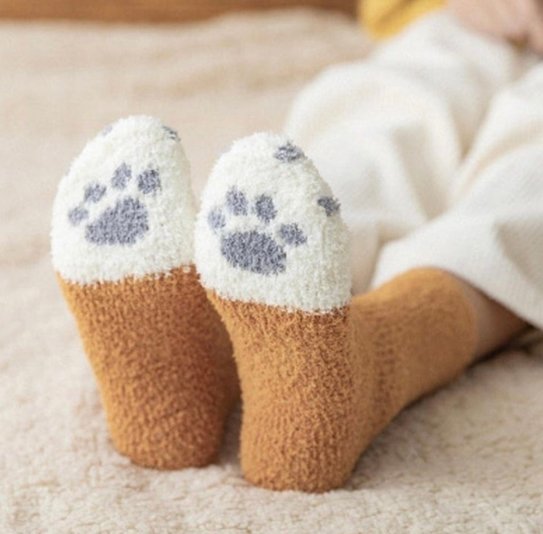 Cute Cat Paw Socks – Cozy Winter Gift for Her