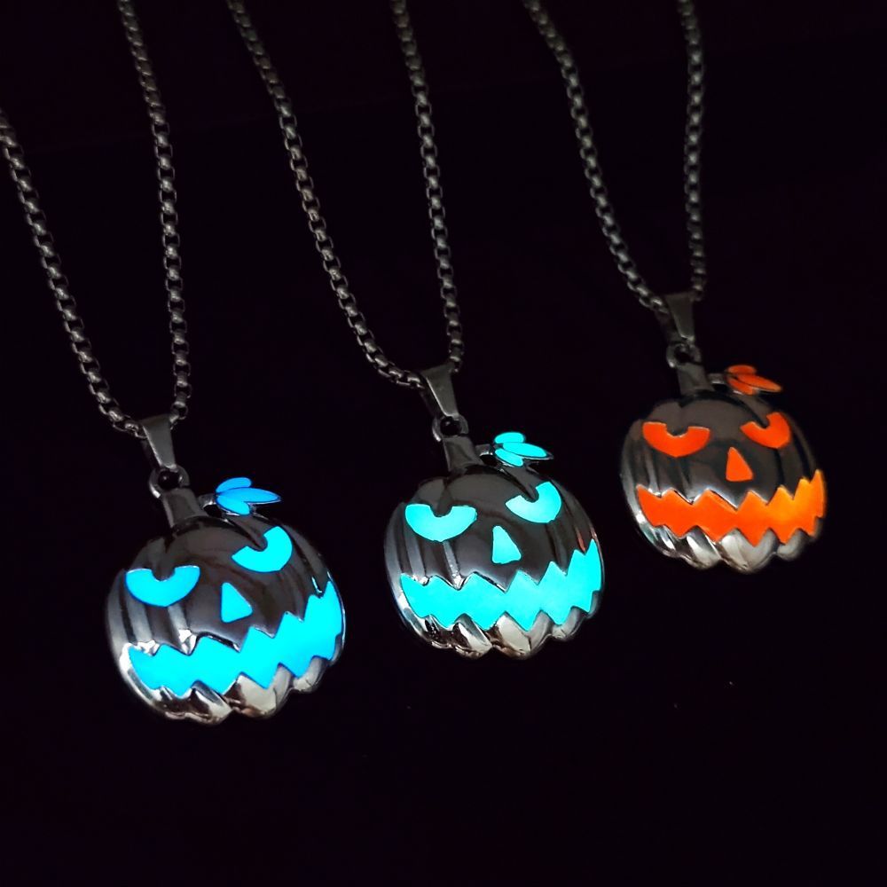 Luminous Halloween Pumpkin Pendant Necklace – Glowing Ghost Festival Jewelry