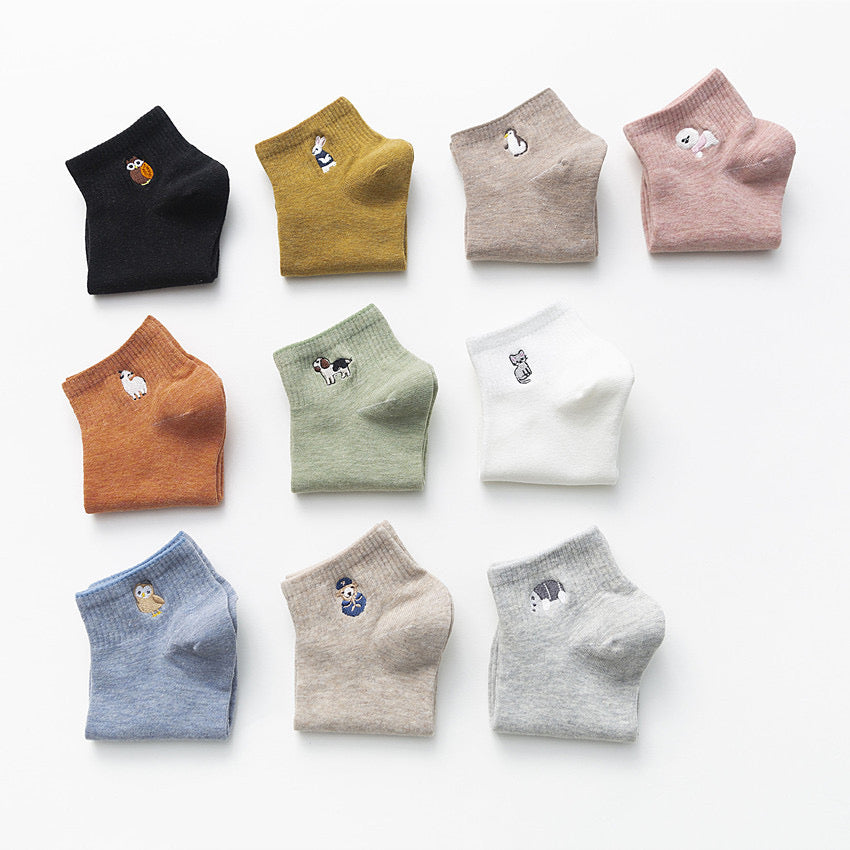 Pawsome Cozy Socks – Minimal Style Winter Gift